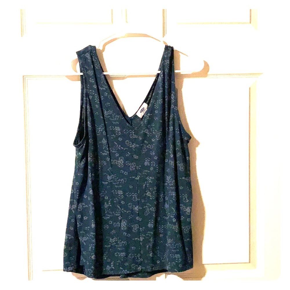 Cute top shirt from old navy!!